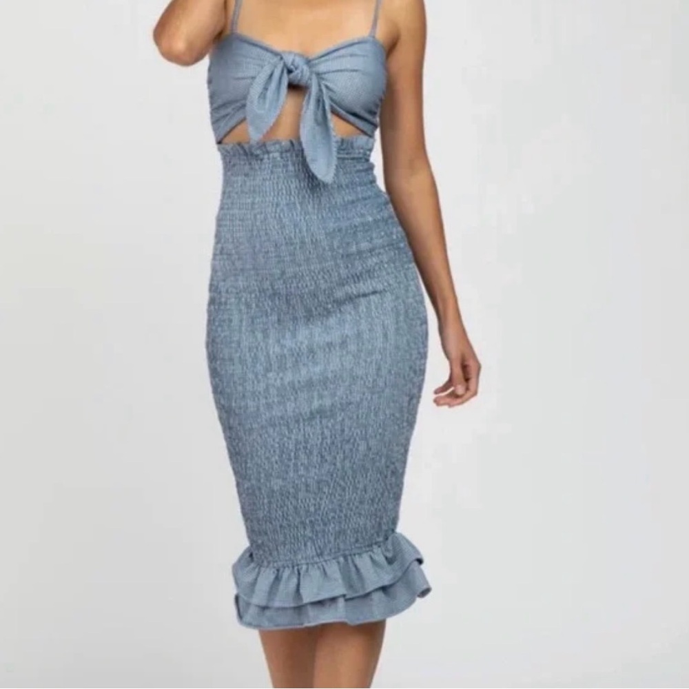 Mable Gingham Smocked Midi Dress Tie Front Maternity Friendly Blue White Size S - Picture 6 of 6